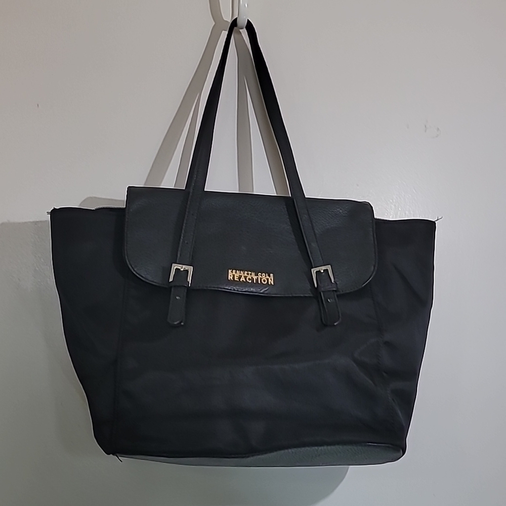 Kenneth Cole Reaction Black Shoulder Handbag